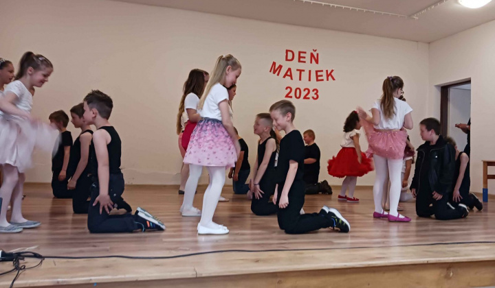 10. fotografia fotogalérie Kultura / Deň matiek 2023 - foto