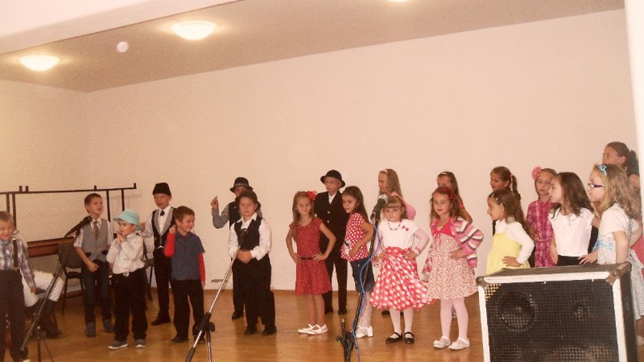 Fotografia fotogalérie Den ucty k starsim 2014