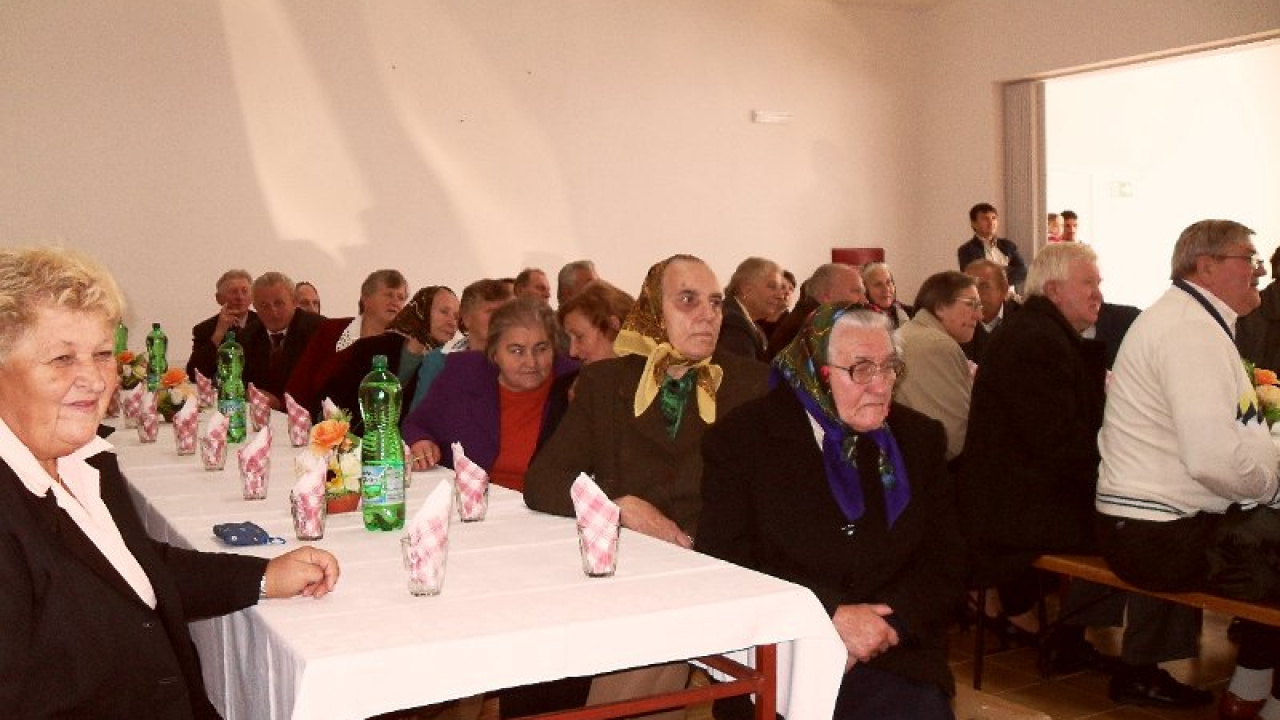 Fotografia fotogalérie Posedenie s dochodcami 23.10.2011 Dakujeme Vam