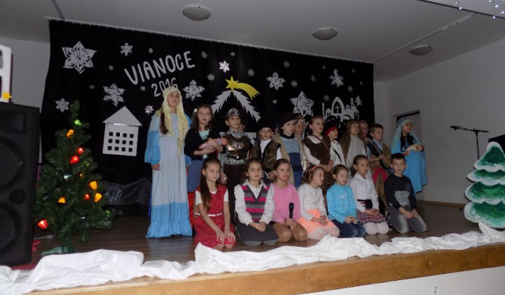 3. fotografia fotogalérie Vianoce 2016 - Vystupenie ZS a MS