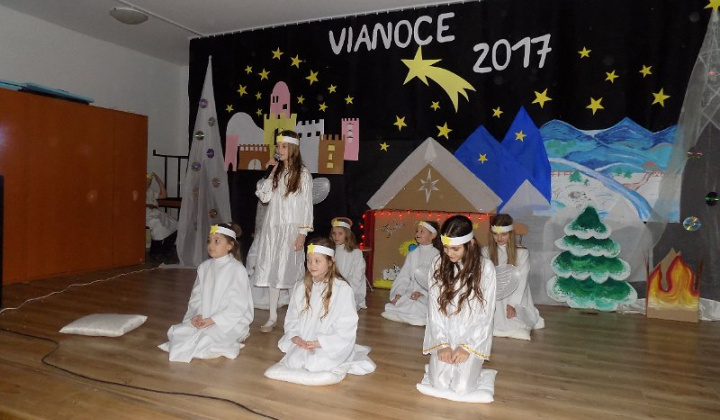 1. fotografia fotogalérie Vianocna besiedka 2017
