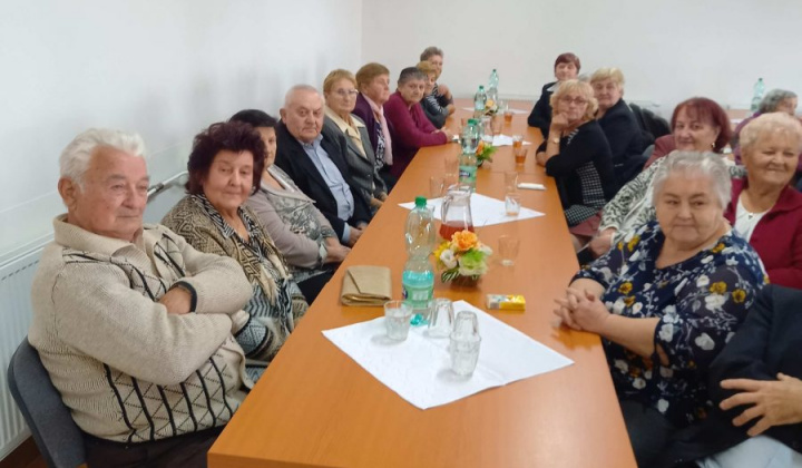 3. fotografia fotogalérie Posedenie s dôchodcami 2022