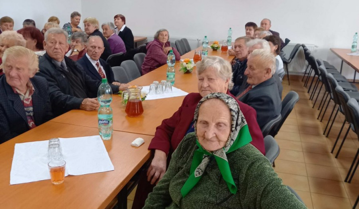 4. fotografia fotogalérie Posedenie s dôchodcami 2022