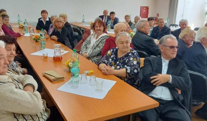 5. fotografia fotogalérie Posedenie s dôchodcami 2022