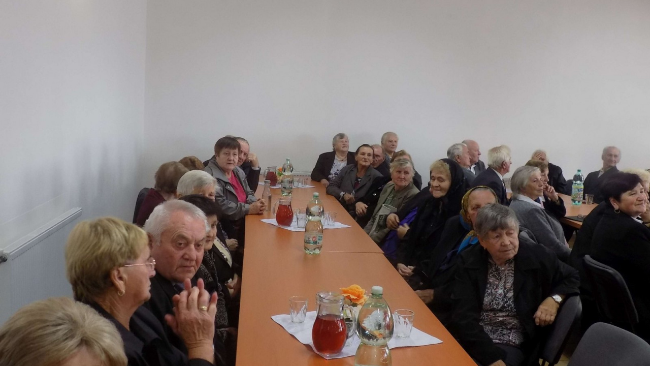 Fotografia fotogalérie Posedenie s dôchodcami 2019