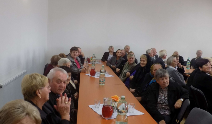 1. fotografia fotogalérie Posedenie s dôchodcami 2019